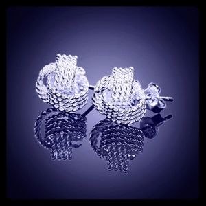 🎄Stud Knot Mesh Earrings